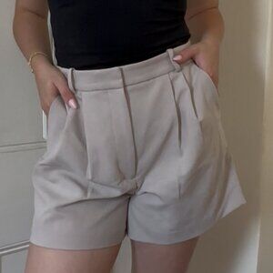 A&F Sloane Tailored Short- Size 10